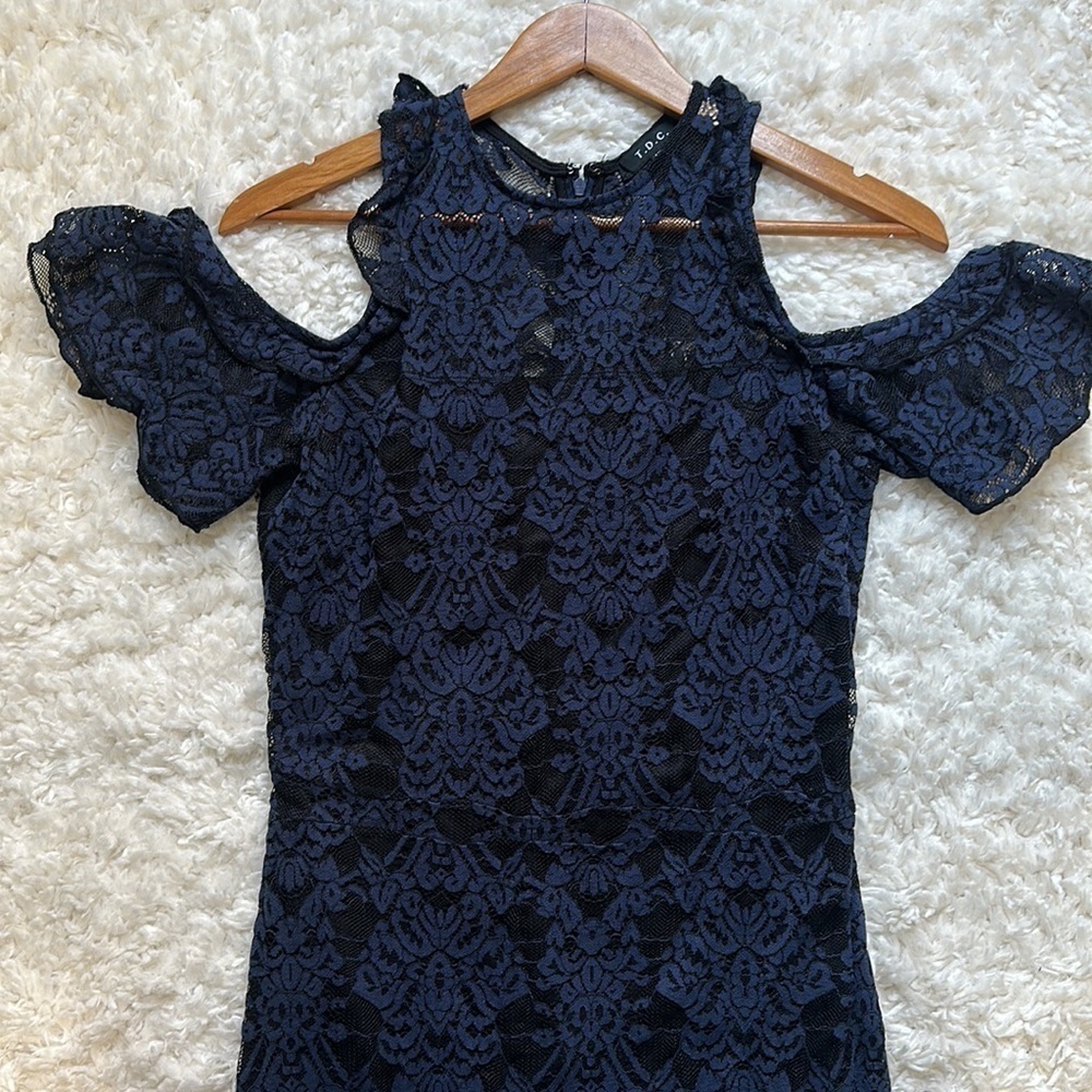 T.D.C navy lace cold shoulder fitted mermaid ruffle party cocktail midi dress - Picture 2 of 7